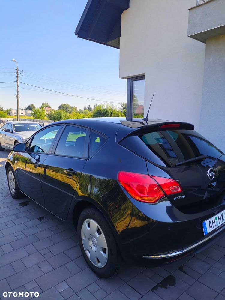 Opel Astra 1.7 CDTI DPF ENERGY - 8