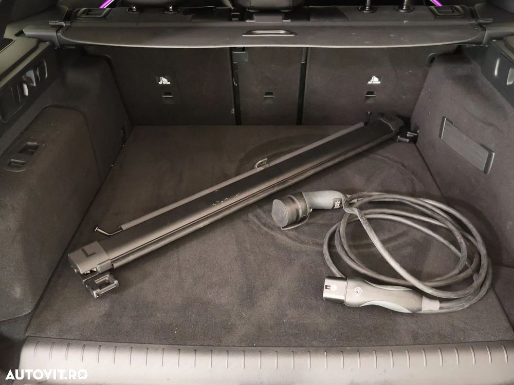 Mercedes-Benz C - 21