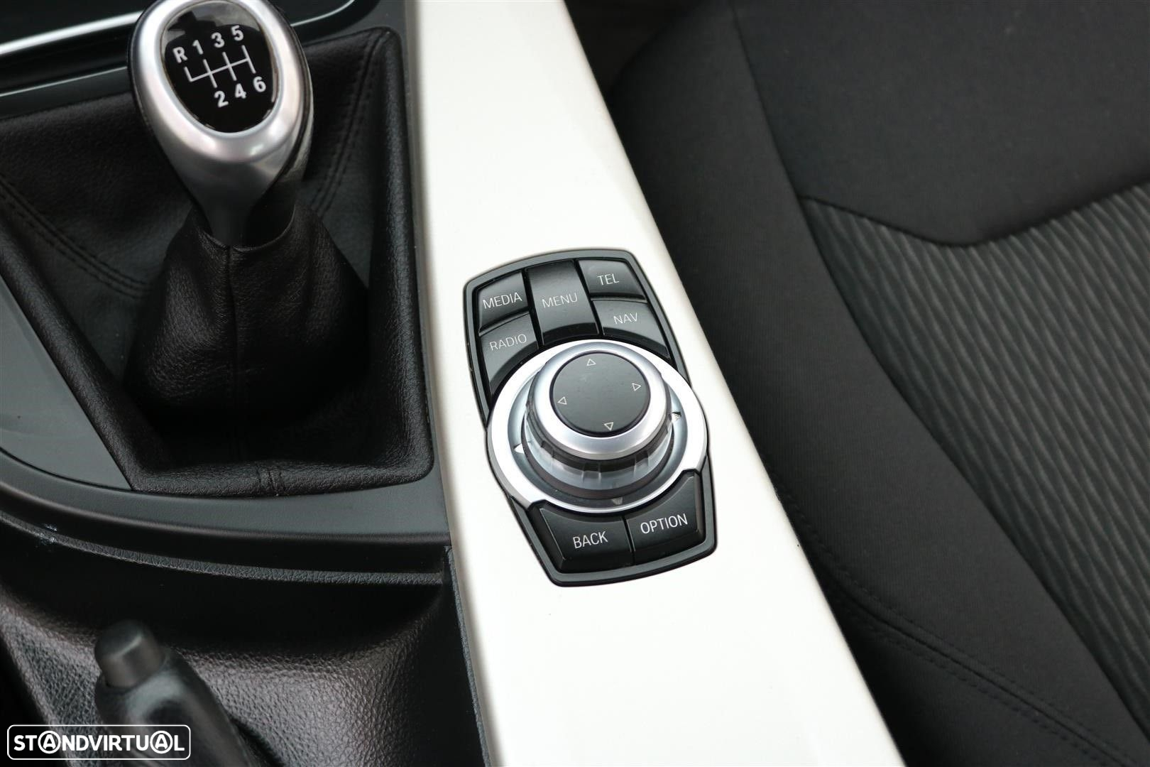 BMW 318 d Advantage - 47