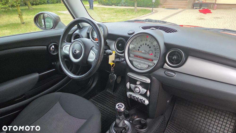 MINI ONE Standard - 5