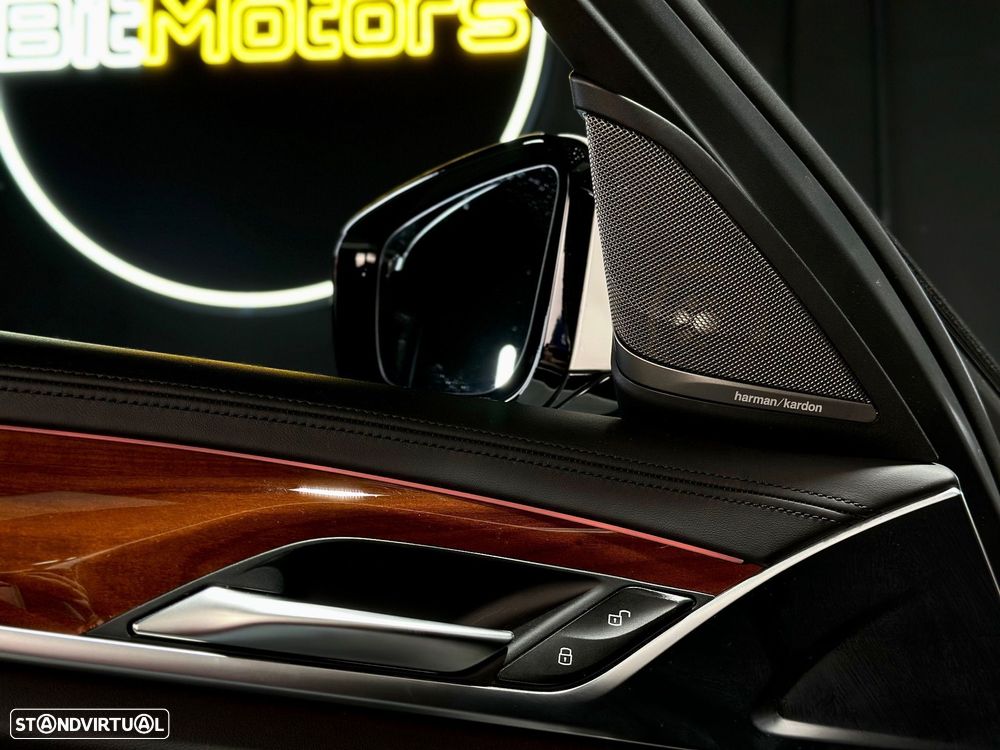 BMW 530 e Pack M - 56