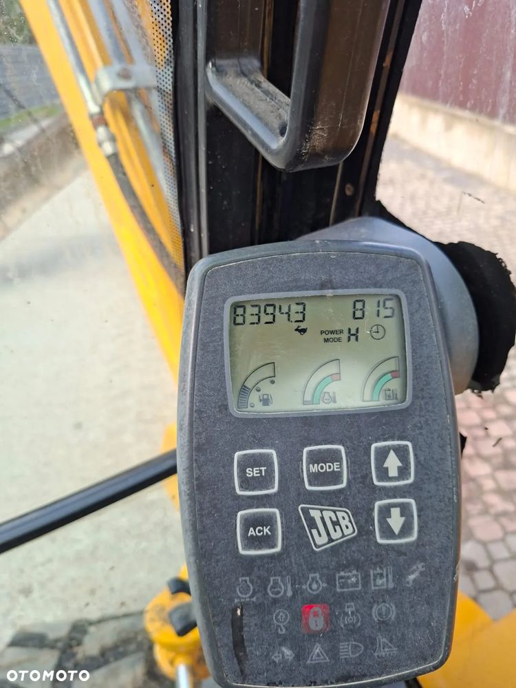 JCB 8080 - 12