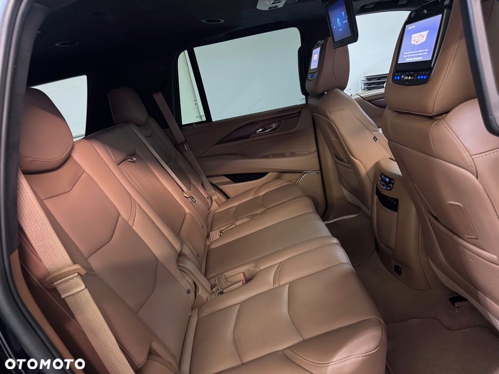 Cadillac Escalade 6.2 V8 AWD AT Platinum - 13