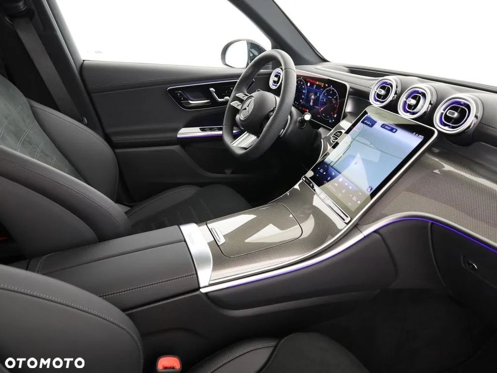 Mercedes-Benz GLC - 12