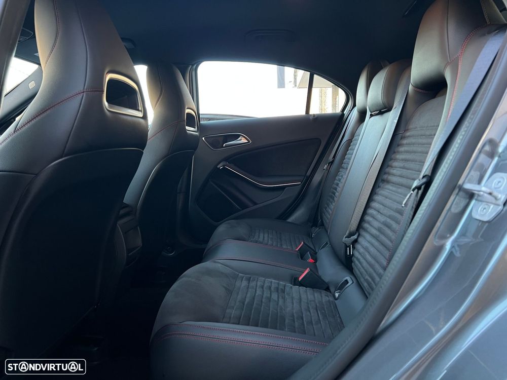 Mercedes-Benz A 180 d AMG Line - 25