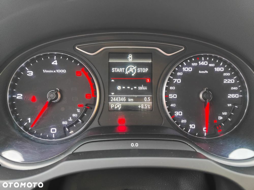 Audi A3 Sportback 2.0 TDI (clean diesel) quattro S tronic S line Sportpaket - 16