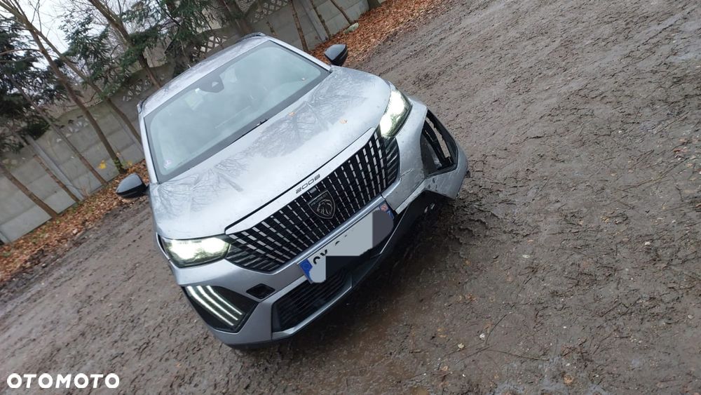 Peugeot 2008 PureTech 130 EAT8 Allure - 2