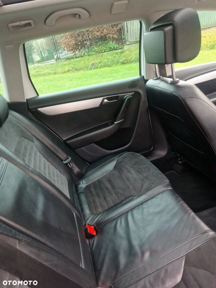 Volkswagen Passat 2.0 TDI 4Mot Highline DSG - 17