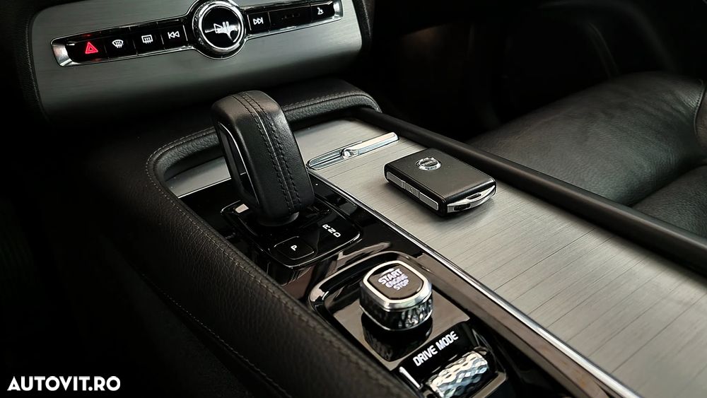 Volvo XC 90 B5 MHEV AWD 7 locuri Momentum Pro - 22