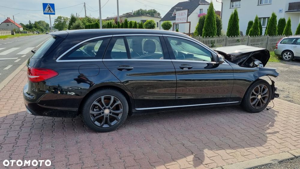 Mercedes-Benz Klasa C 220 CDI Classic - 12