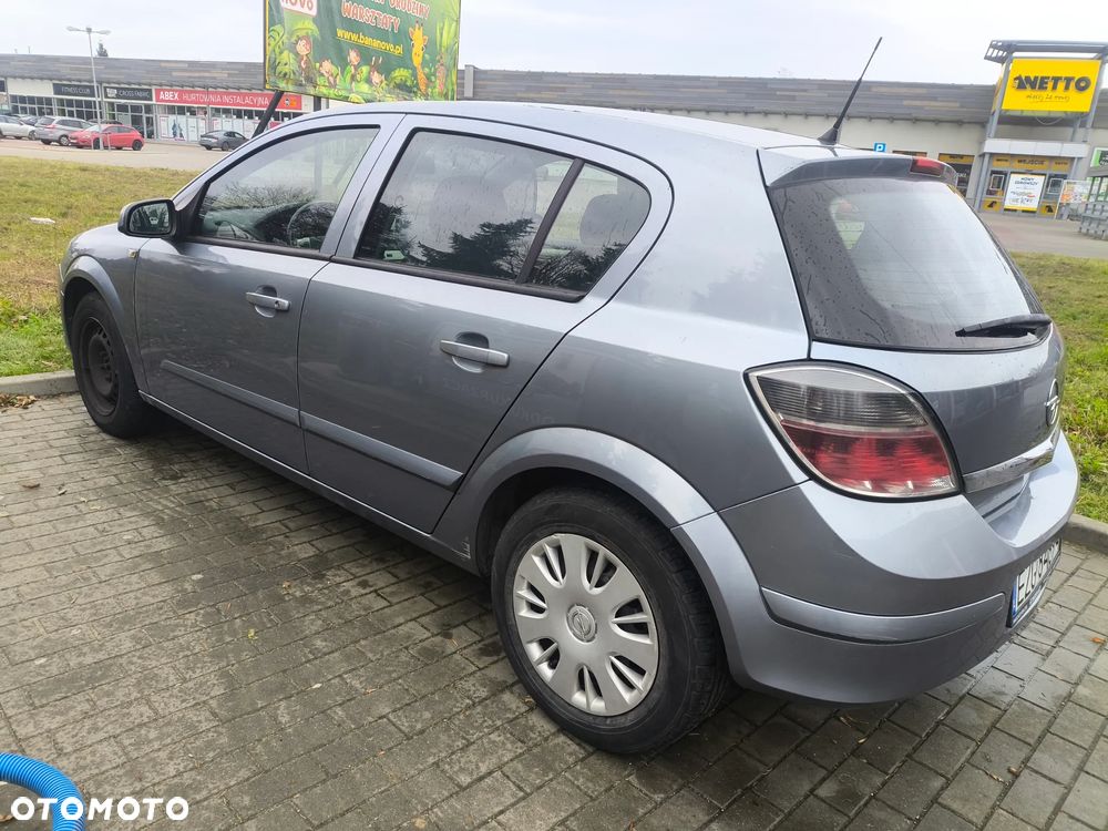 Opel Astra - 2