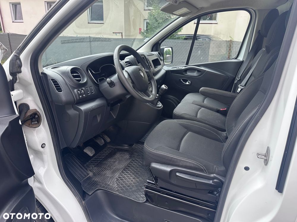 Renault Trafic - 13