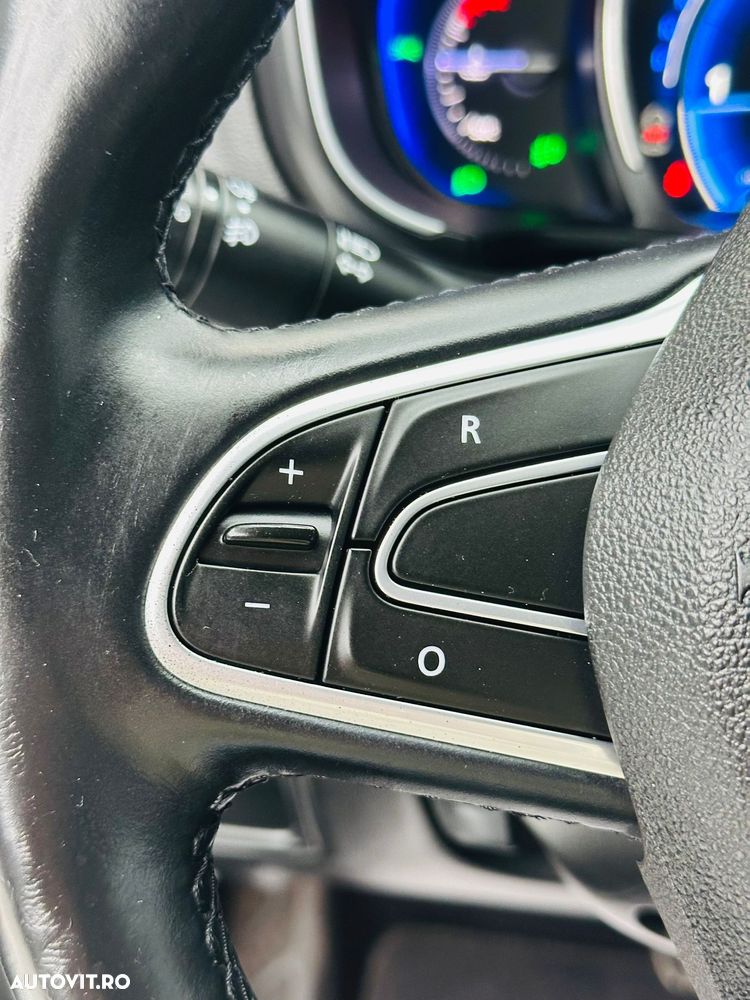 Renault Koleos ENERGY dCi 175 X-tronic 4WD LIMITED - 25