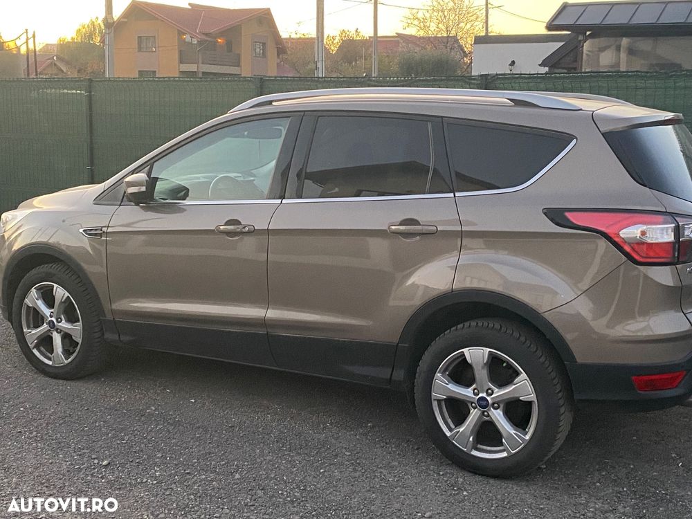Ford Kuga 2.0 TDCi 4WD Powershift Titanium - 11