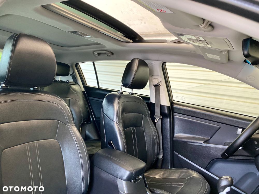 Kia Sportage 2.0 CRDI XL - 12