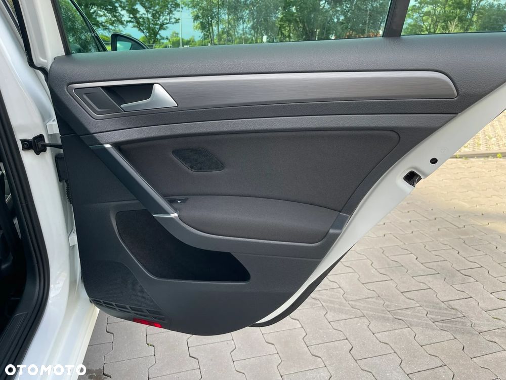 Volkswagen Golf 1.5 TSI ACT OPF BlueMotion Comfortline - 27