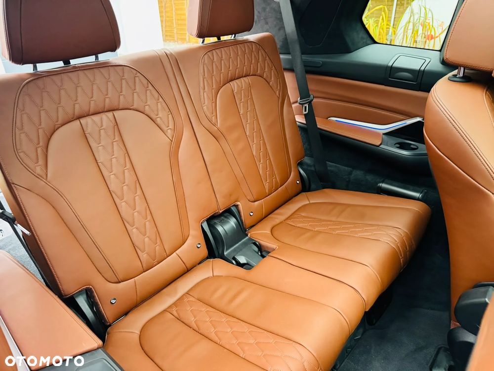 BMW X7 xDrive40i - 20