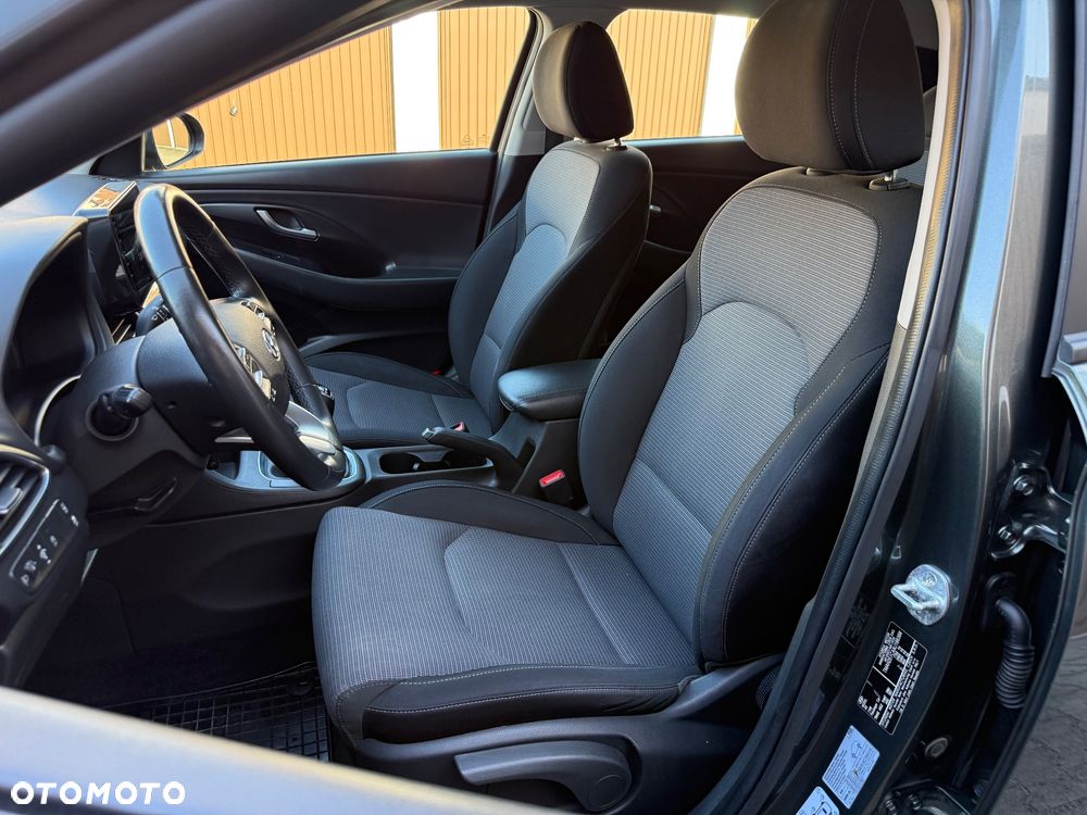 Hyundai i30 1.5 DPI Classic + - 6