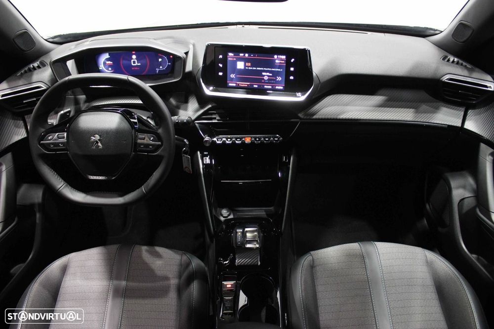 Peugeot 2008 1.5 BlueHDi Allure EAT8 - 21