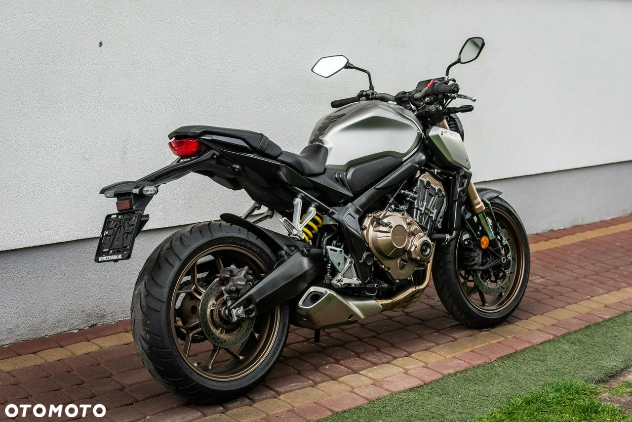 Honda CB - 3