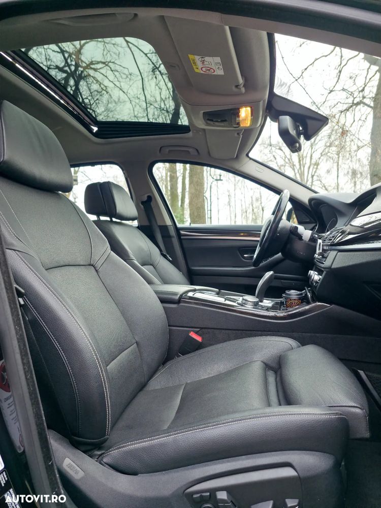 BMW Seria 5 530d xDrive AT - 13