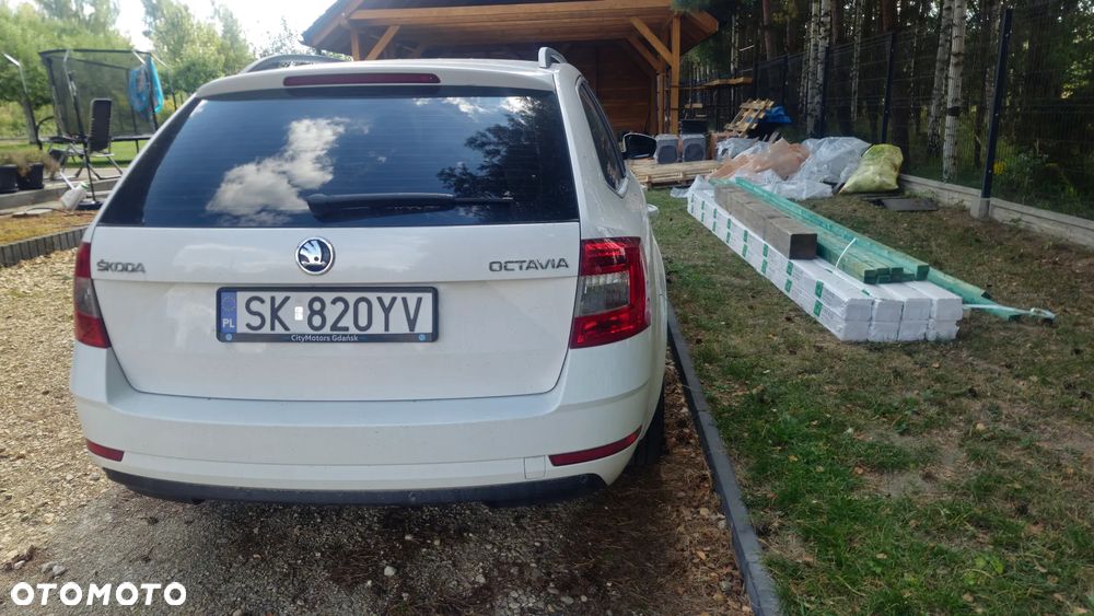 Skoda Octavia 1.6 TDI Style DSG - 5