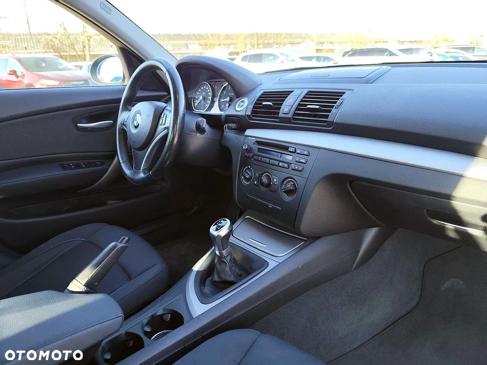 BMW Seria 1 118i Edition Lifestyle - 11