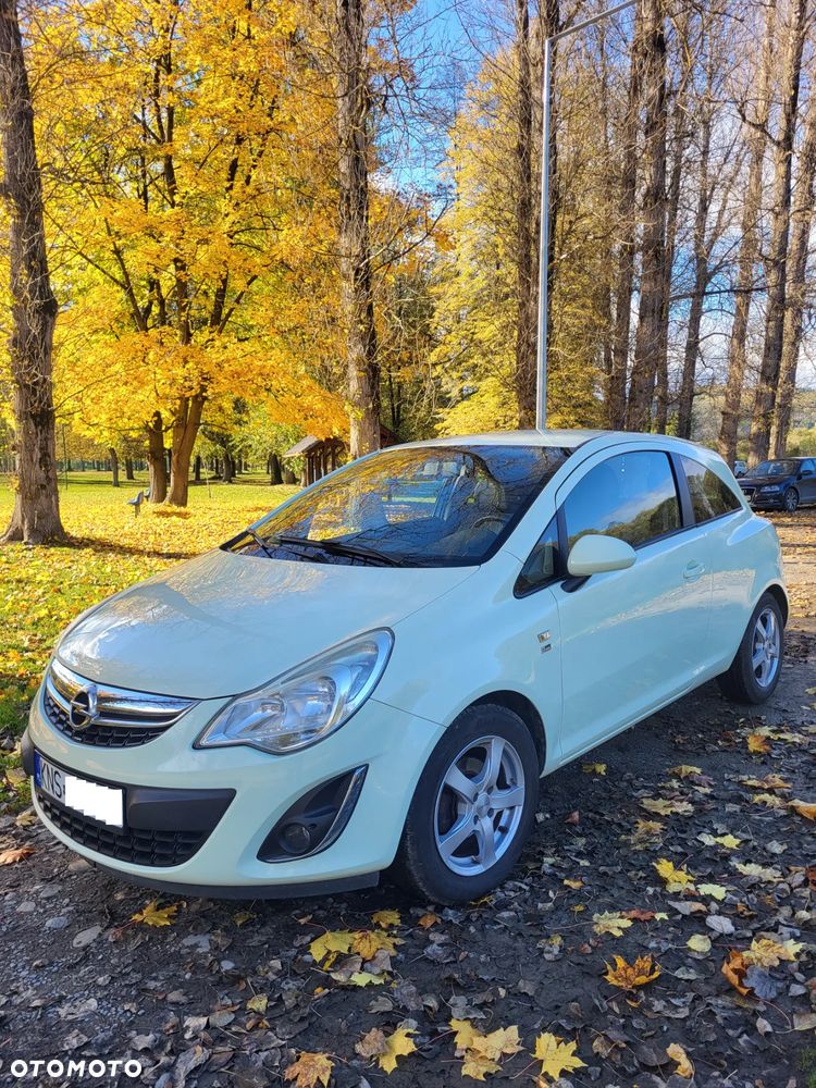 Opel Corsa 1.4 16V Edition 150 - 1