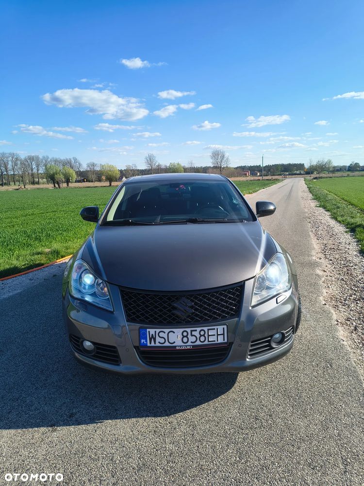 Suzuki Kizashi 2.4 4x4 CVT Sport - 2