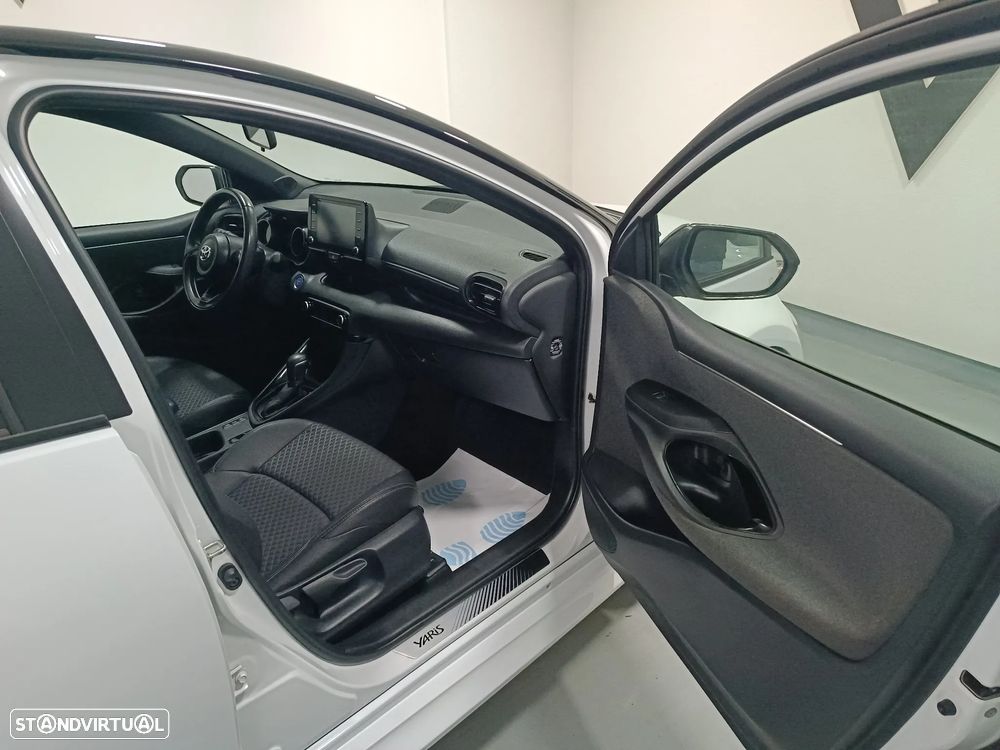 Toyota Yaris 1.5 HDF Luxury - 22