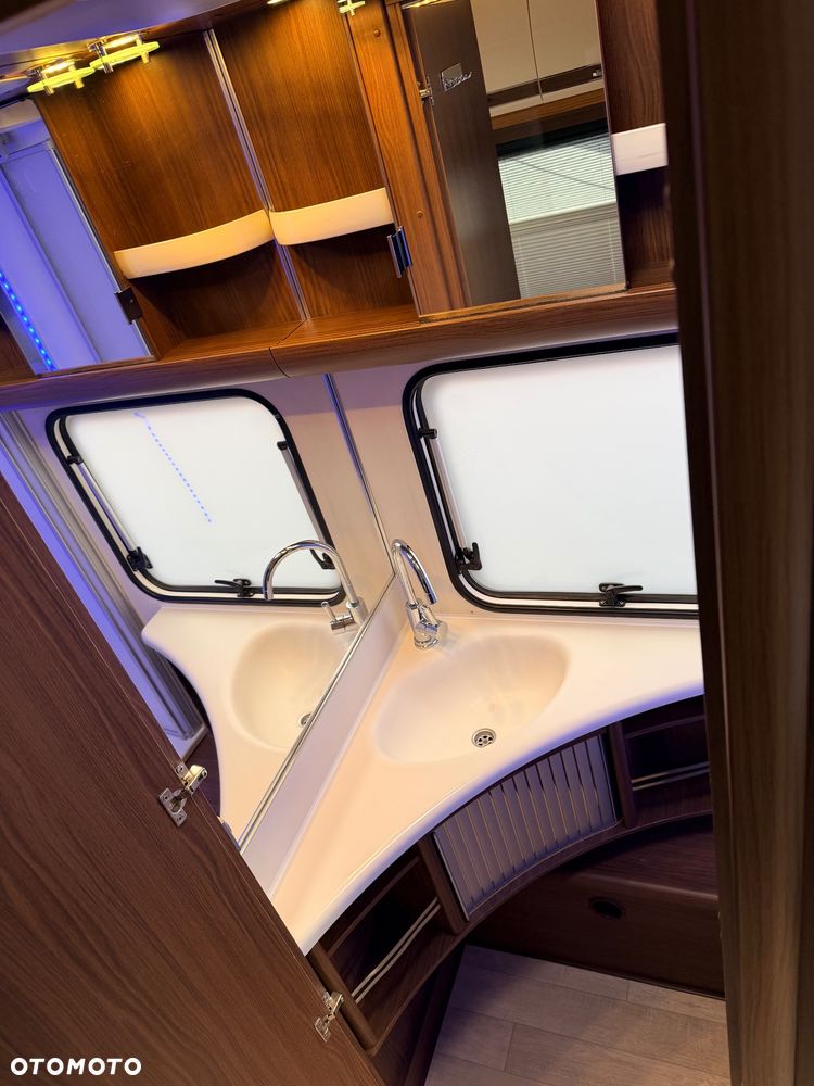 Fendt Larimar 700 - 32