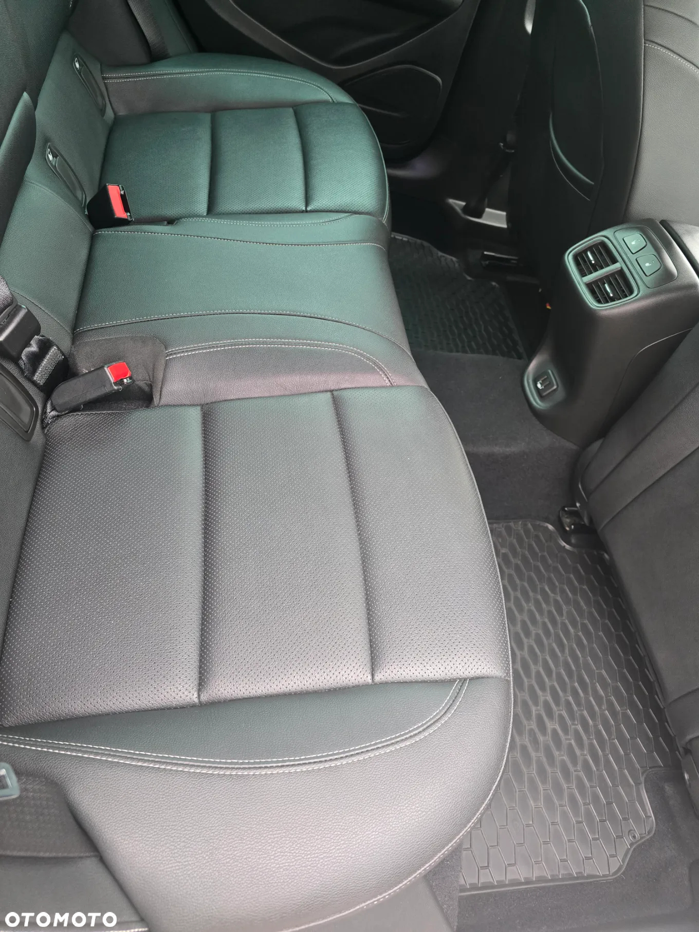 Opel Insignia - 11