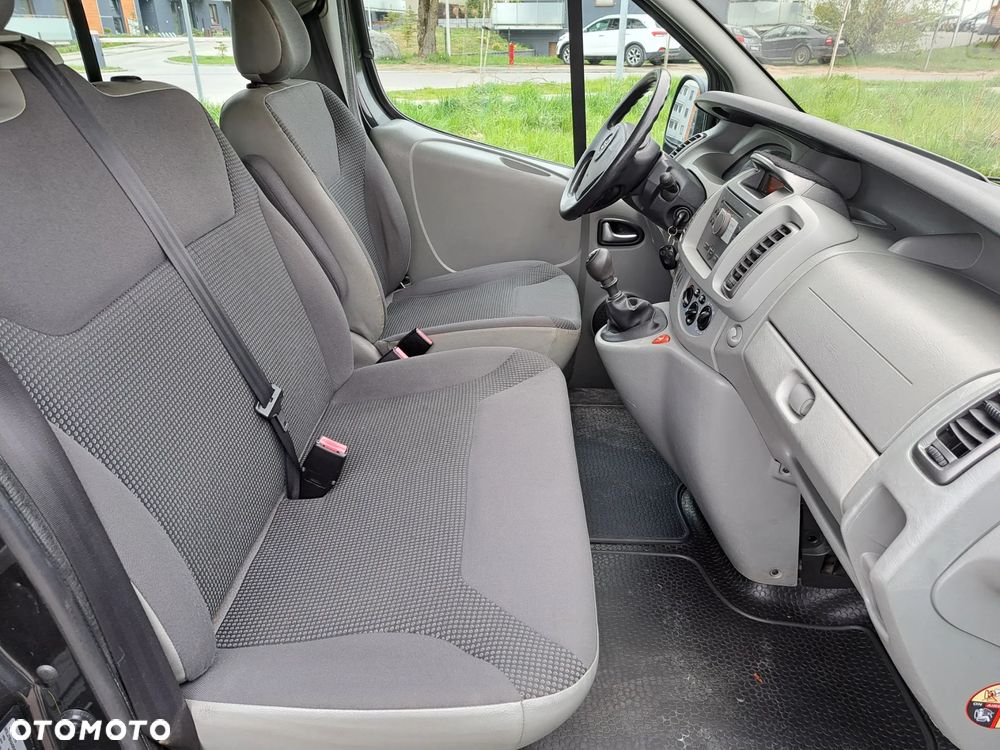 Opel Vivaro - 17