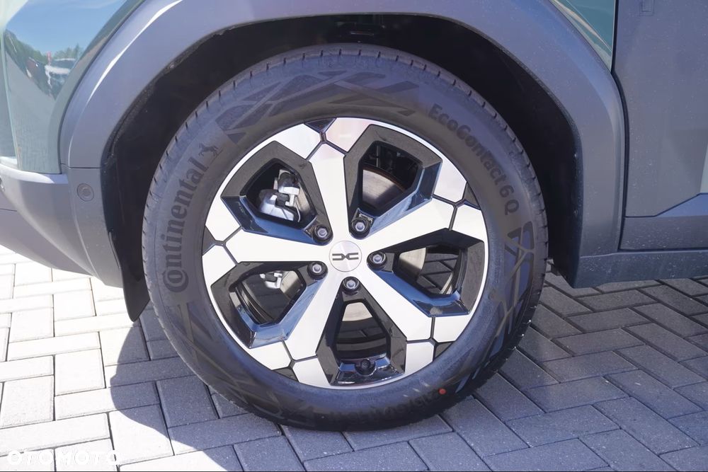 Dacia Duster 1.8 Full Hybrid 155 Journey MMT - 10
