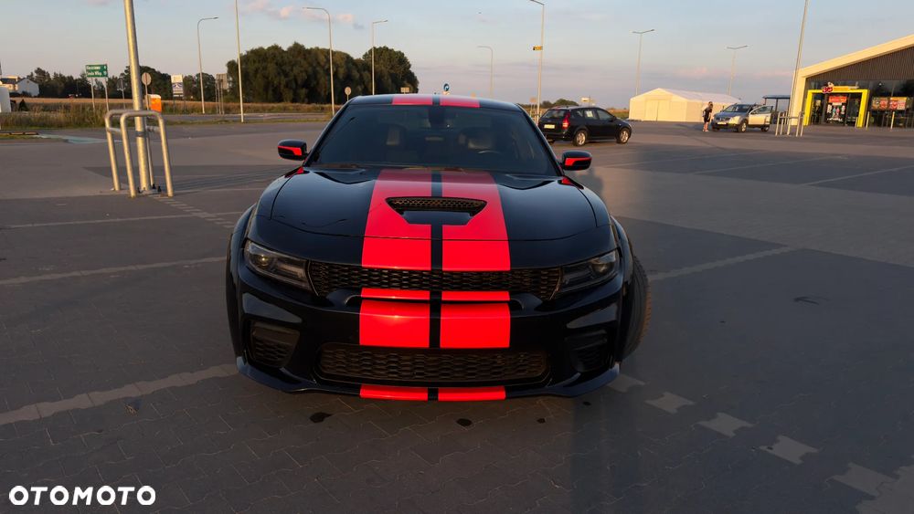 Dodge Charger 6.4 Scat Pack Widebody - 4