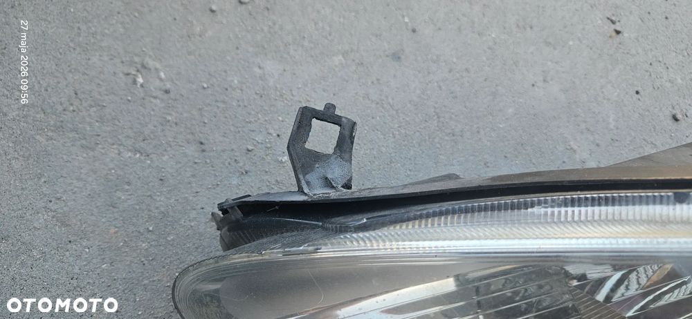 Lampa lewa prawa przód przednia FIAT GRANDE PUNTO 2008r Europa - 3