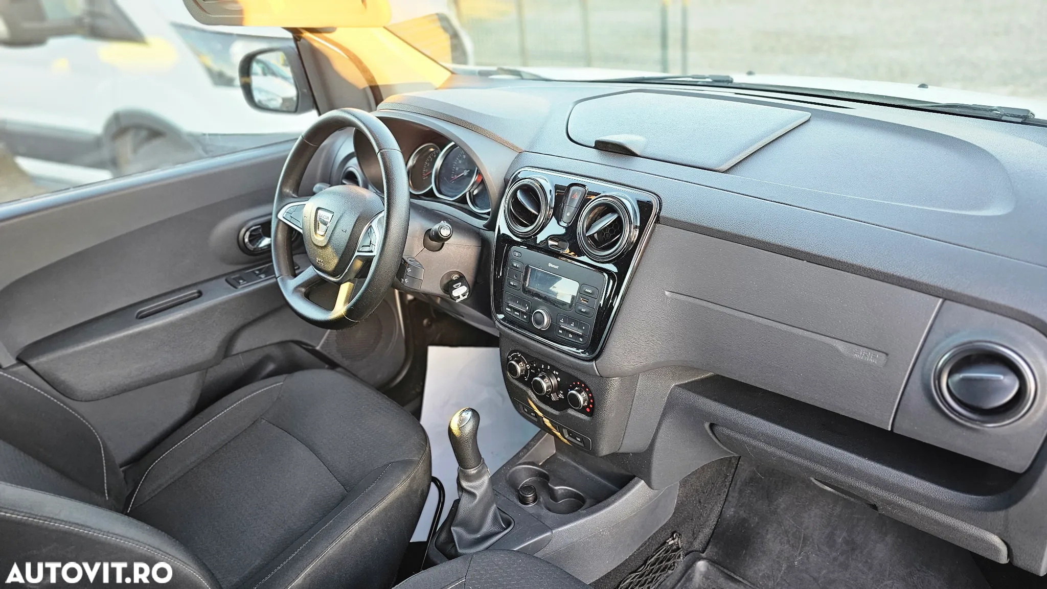 Dacia Lodgy 1.6 SCe Laureate - 7