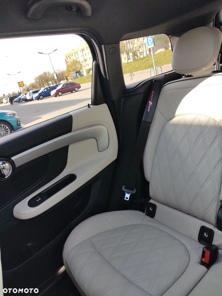 MINI John Cooper Works ALL4 sport - 18