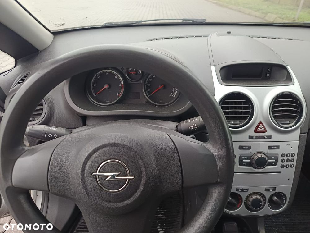 Opel Corsa - 2