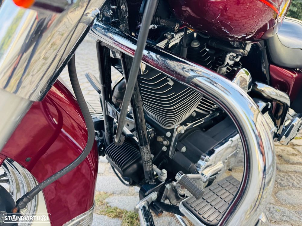 Harley-Davidson Road Road King Classic - 18