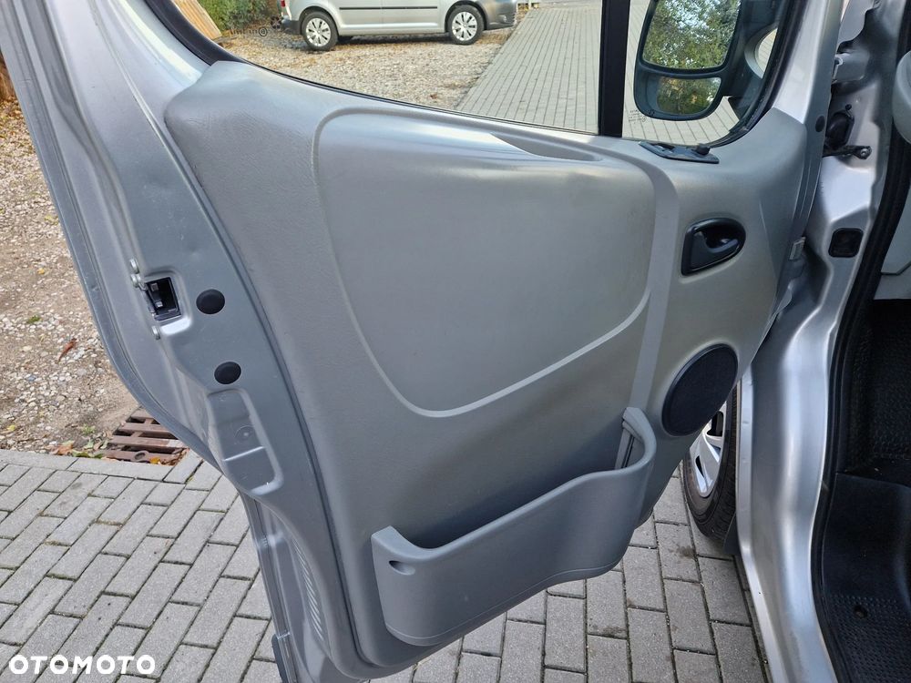 Opel VIVARO - 23