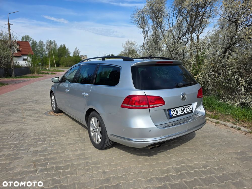 Volkswagen Passat 2.0 TDI 4Mot Highline - 9