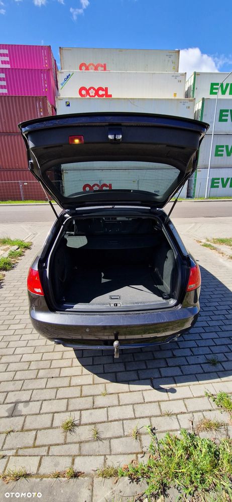 Audi A4 Avant - 10