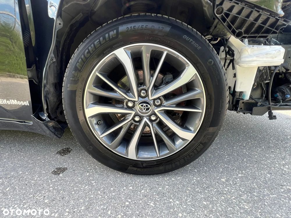 Toyota Avensis Touring Sports 1.8 Edition-S - 25