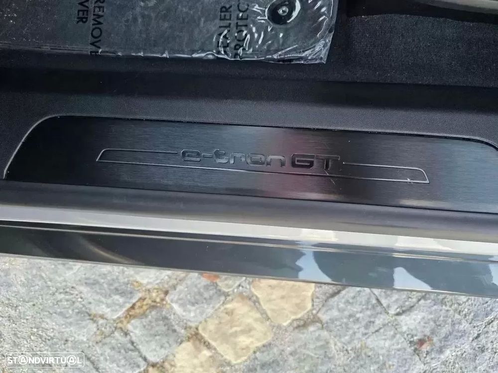 Audi e-tron GT quattro - 16