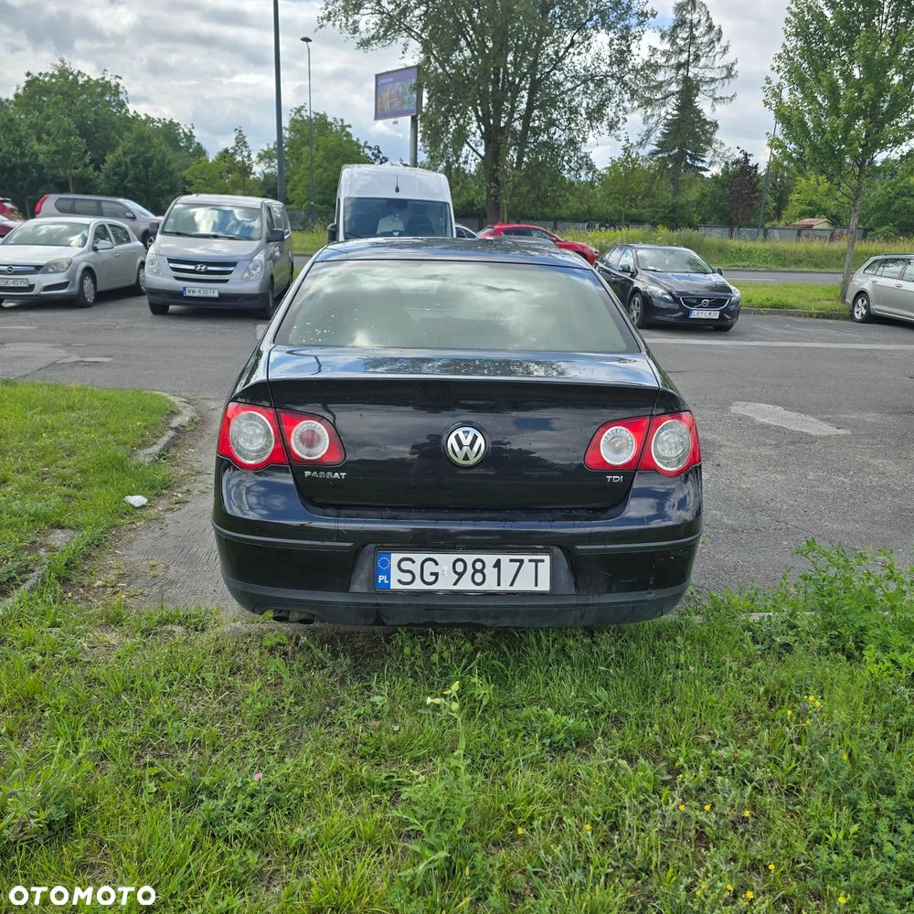 Volkswagen Passat 1.9 TDI Trendline - 5