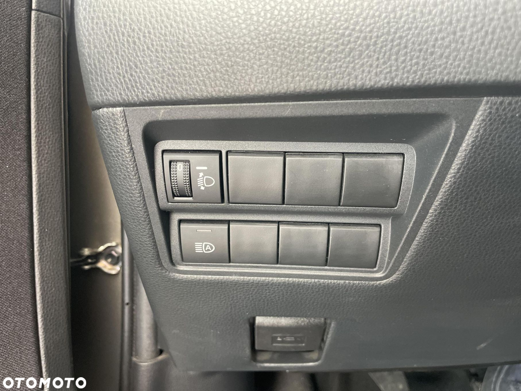 Toyota Yaris - 22
