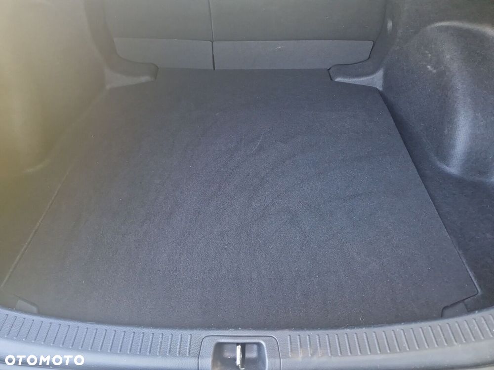 Toyota Corolla 1.8 Hybrid Comfort - 25