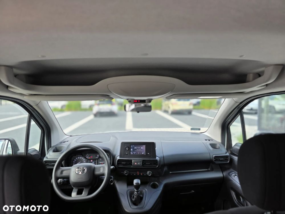 Toyota Proace City Verso 1.2 D-4T Business - 22