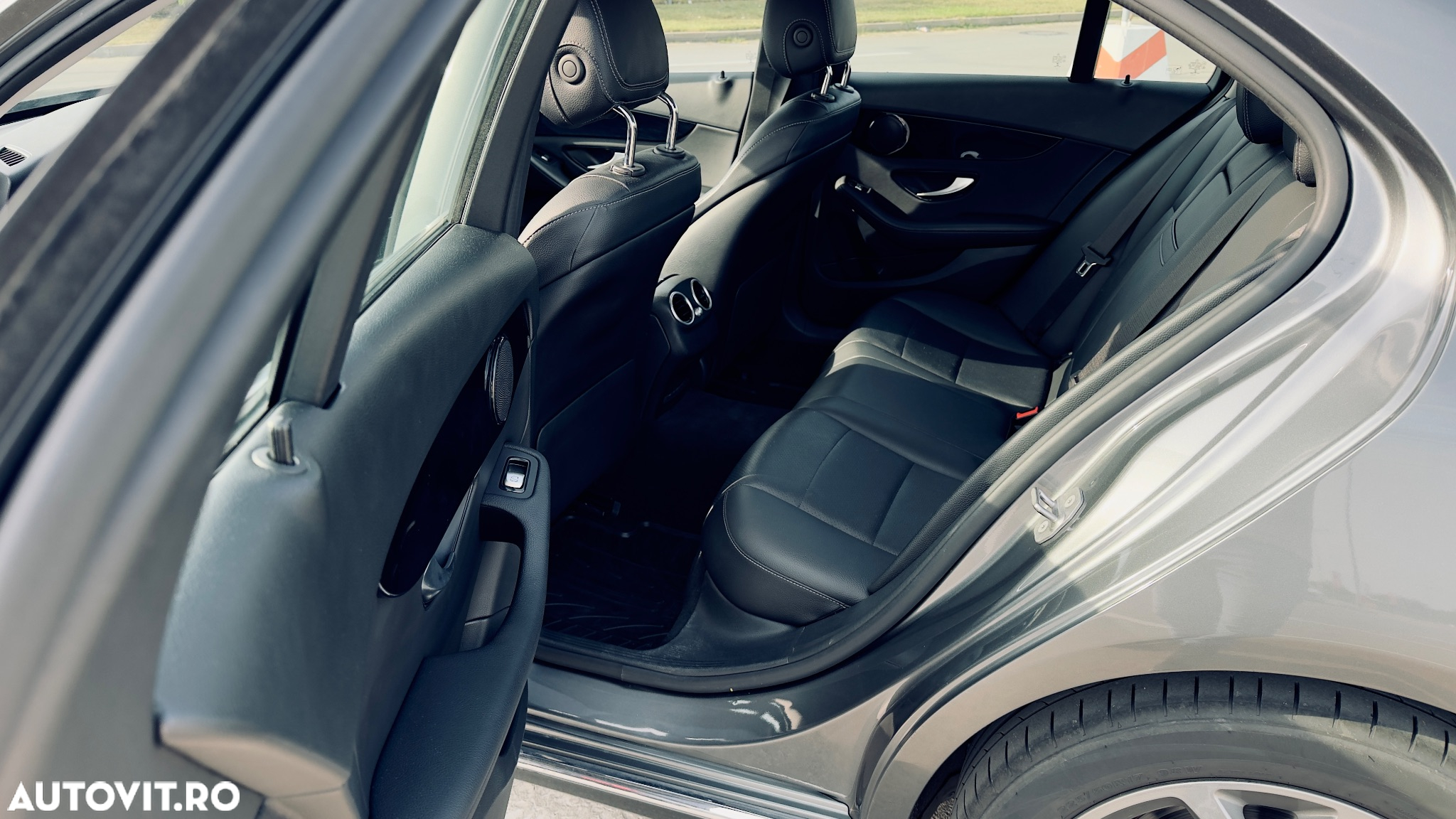 Mercedes-Benz C 180 d T Exclusive - 10